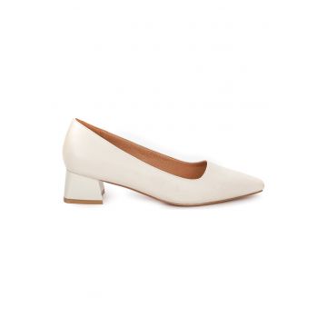 KEDDO - Pantofi de piele ecologica cu toc masiv KEDDO - Pantofi de piele ecologica cu toc masiv