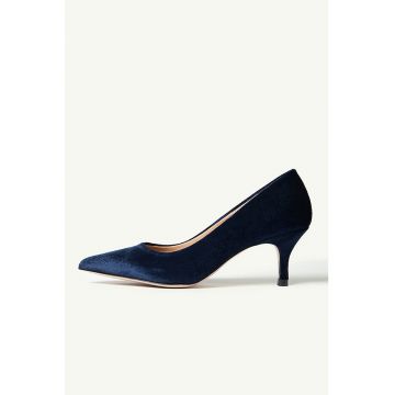 Pantofi de piele cu varf ascutit