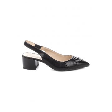 Pantofi slingback cu varf ascutit