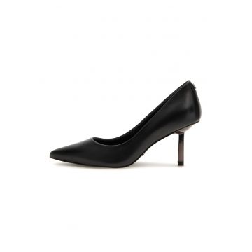 Pantofi de piele cu varf ascutit