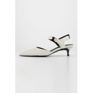 Pantofi de piele cu varf ascutit si toc kitten
