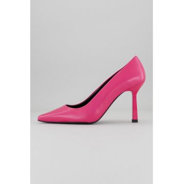 Pantofi de piele cu varf ascutit