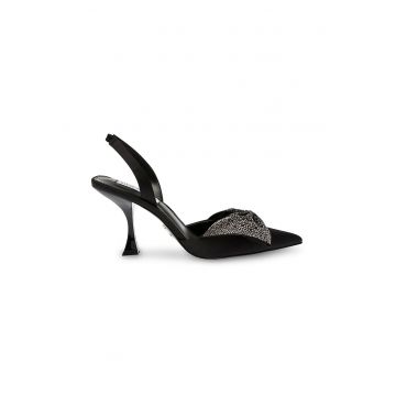Pantofi slingback
