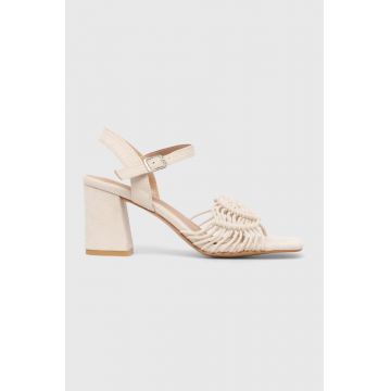 Answear Lab pantofi cu toc culoarea bej Answear Lab pantofi cu toc culoarea bej