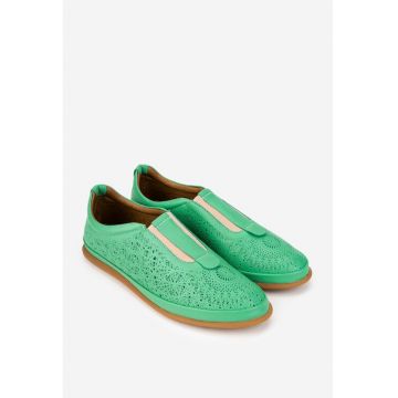 Pantofi dama verzi din piele naturala cu model perforat