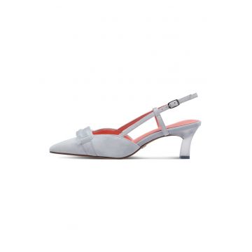 Pantofi de piele intoarsa cu varf ascutit