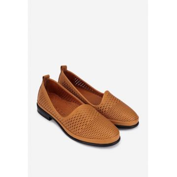 Pantofi dama din piele naturala maro cu perforatii