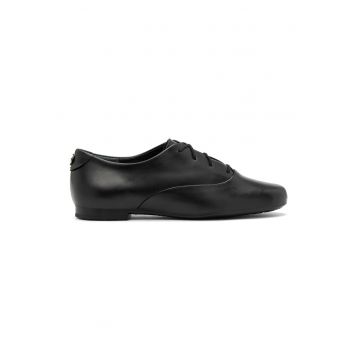 Pantofi de piele cu sireturi