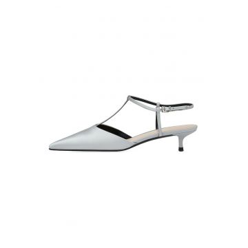 Pantofi din piele cu varf ascutit