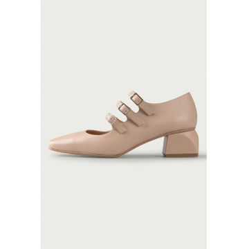 Pantofi din piele lacuita cu barete cu catarama