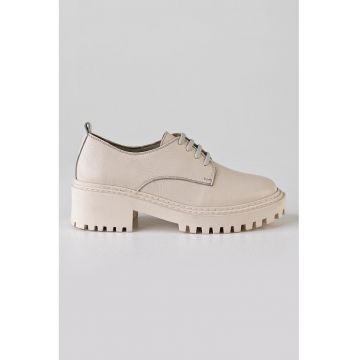 Pantofi masivi de piele