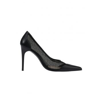 Pantofi stiletto cu varf ascutit si segment de plasa