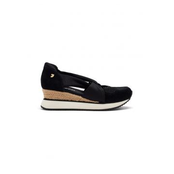 Pantofi cu talpa wedge si insertii din piele intoarsa