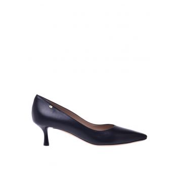 Pantofi de piele cu toc si varf ascutit