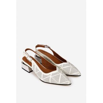 Pantofi dama  din piele perforata bej deschis