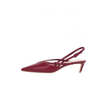 Pantofi de piele cu varf ascutit