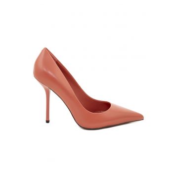 Pantofi din piele cu varf ascutit Nakisha