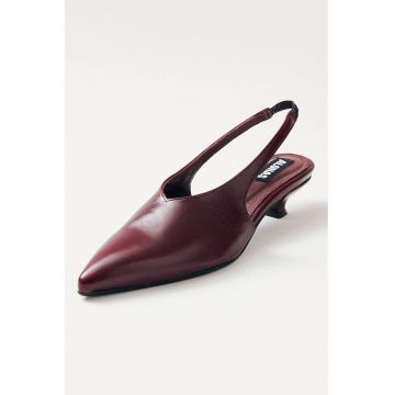 Pantofi cu design slingback si toc kitten