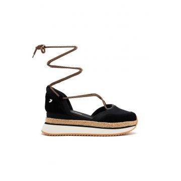 Pantofi cu talpa wedge si insertii din piele intoarsa
