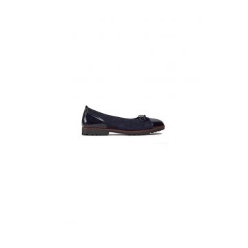 Balerini  303790523 - Piele ecologica - Albastru