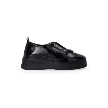 Pantofi casual din piele lacuita