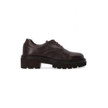 Pantofi casual din piele naturala cu toc masiv