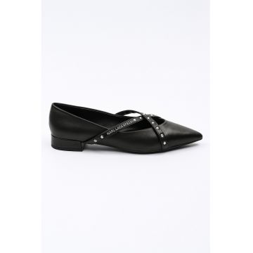 Pantofi de piele cu varf ascutit Pantofi de piele cu varf ascutit