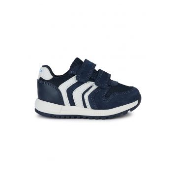 Pantofi sport cu velcro si garnituri din piele intoarsa