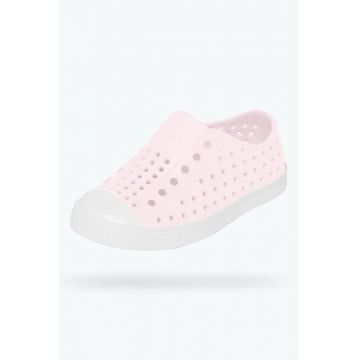 Tenisi uni cu perforatii