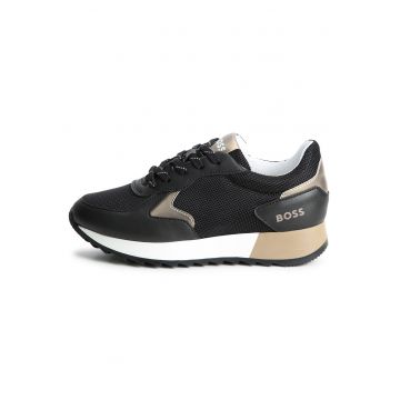 Pantofi sport cu insertii din plasa