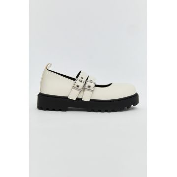 Pantofi din piele ecologica cu catarame