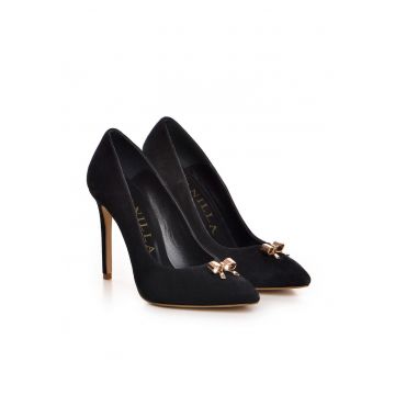 Pantofi Stiletto cu toc subtire piele intoarsa cu accesorii aurii