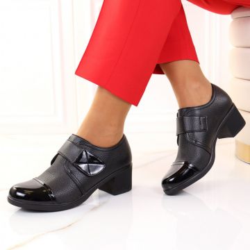 Pantofi cu toc patrat Neriza