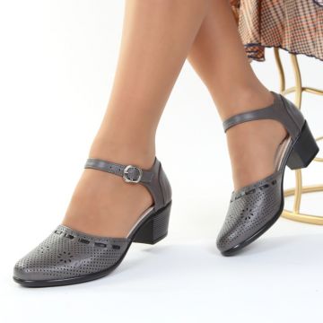 Pantofi gri perforati Eluna