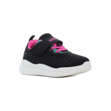 Pantofi negri pentru copii