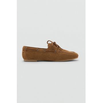 Mocasini de piele intoarsa cu sireturi