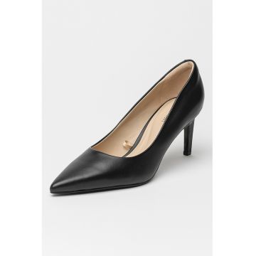 Pantofi din piele cu varf ascutit