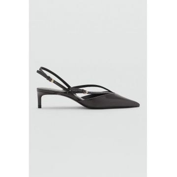 Pantofi din piele ecologica cu varf ascutit si toc kitten