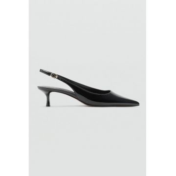 Pantofi din piele lacuita cu toc kitten