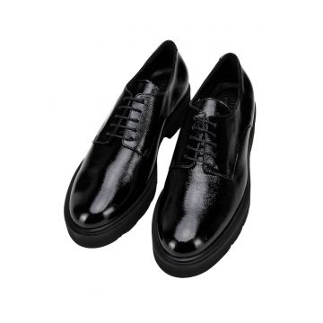 Pantofi dama  piele lacuita - cu sireturi - negru