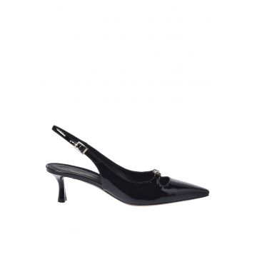 Pantofi slingback din piele lacuita cu aplicatie cu strasuri