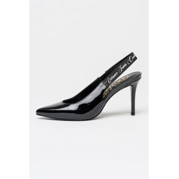 Pantofi cu varf ascutit si aspect lacuit