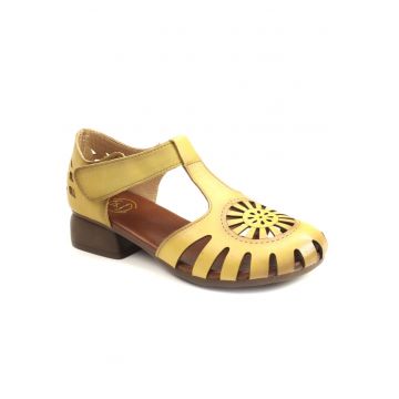 Pantofi dama decupati 631 - Galben