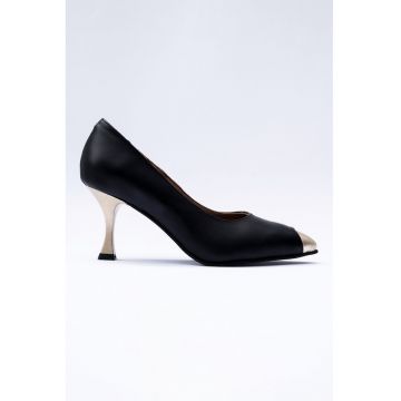 Pantofi din piele cu varf ascutit si detalii cu aspect metaliuzat - Auriu/Negru