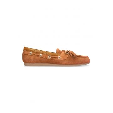 Pantofi boat de piele intoarsa cu canafi - Caramel