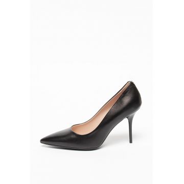 Pantofi din piele cu varf ascutit