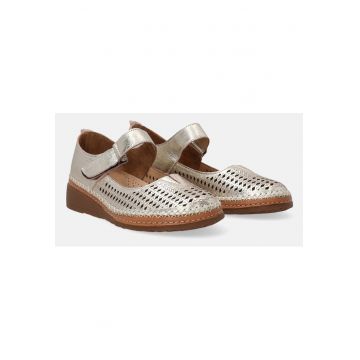 Pantofi cu talpa joasa si aspect metalizat