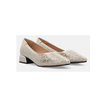 Pantofi cu toc din piele cu varf ascutit