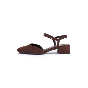 Pantofi din piele cu toc masiv - Maro cognac