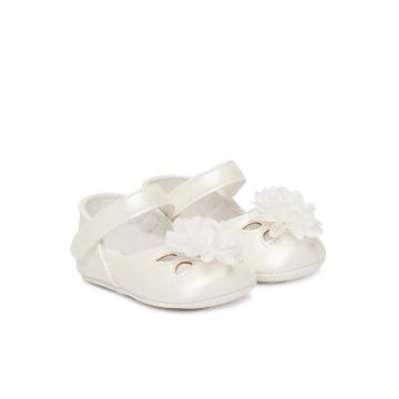 Pantofi fete -  piele ecologica - alb - sistem inchidere Velcro